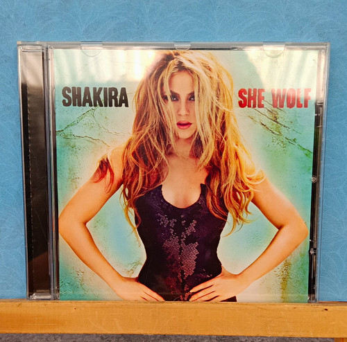 Shakira she wolf pop - she,